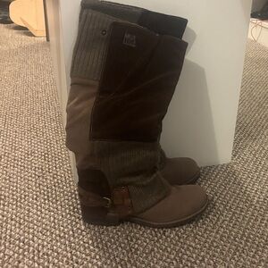 Muk Luks Brown and Gray Women's Boots